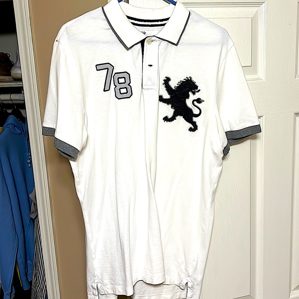 White Express Polo. Modern Fit.